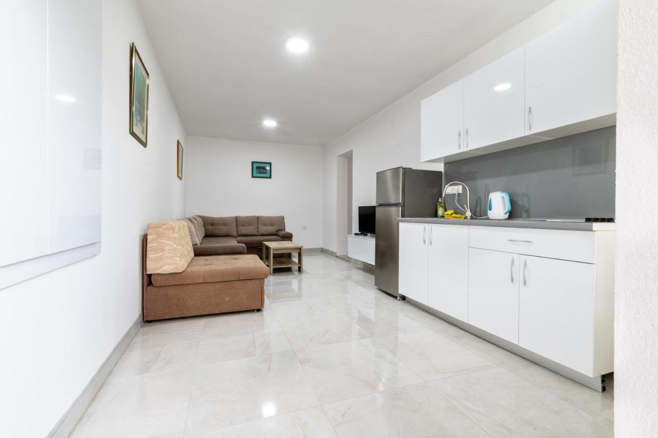 Apartmani Dodig ネウム エクステリア 写真